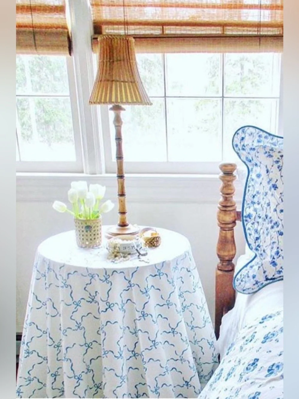 New Julia Amory Blue Bow Ribbon Print Tablecloth 120”